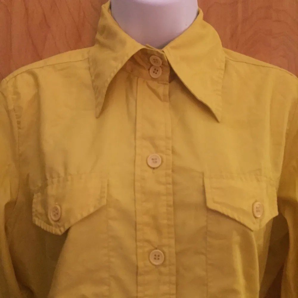 Yellow Adelaar Button Down Collard Shirt Size Medium - Image 2
