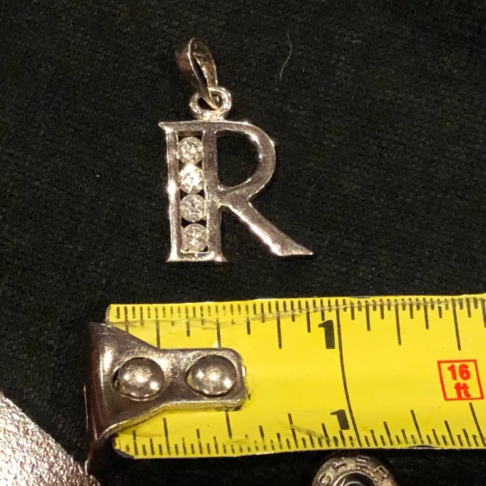 925 Silver ‘R’ Initial Pendant with Crystals - Image 4