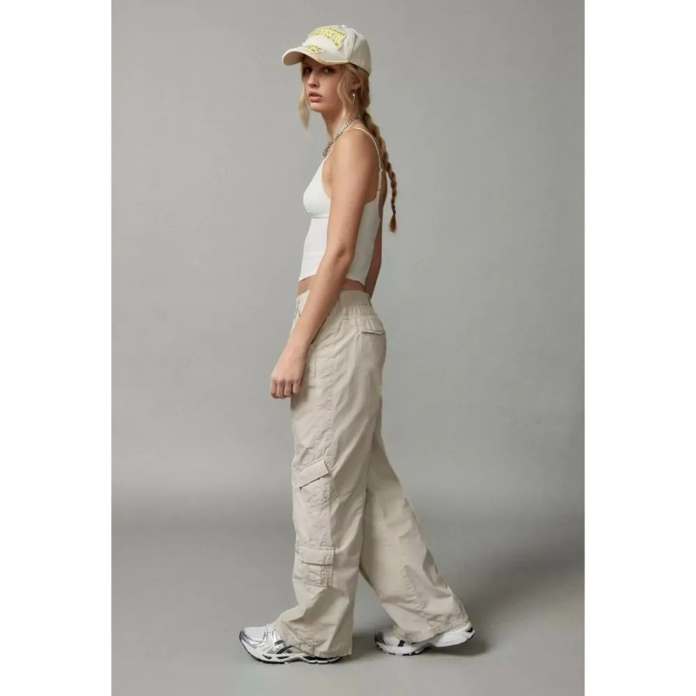 BDG Y2K Oversized Lightweight Low-Rise Relaxed Cargo Pant S - Image 3