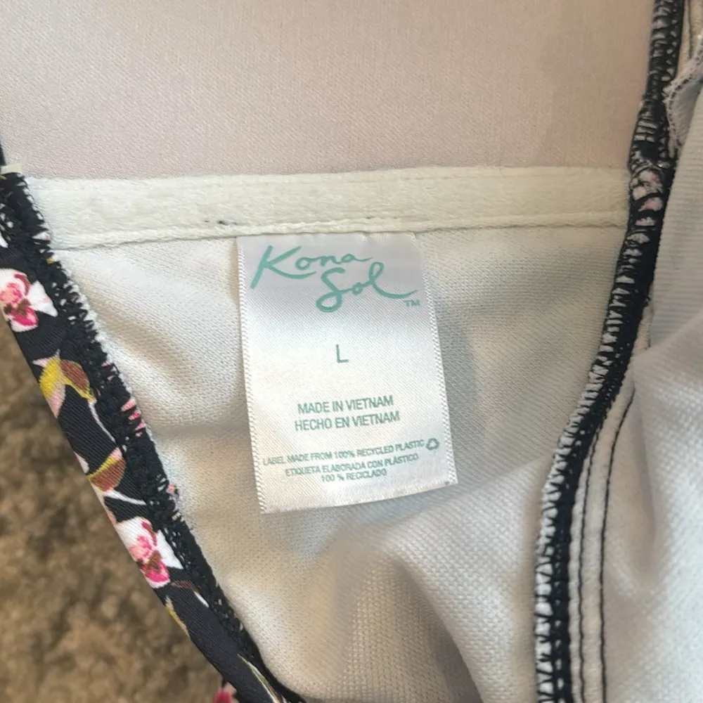 Kona Sol Crochet Flounce One Piece Swimsuit - Image 4