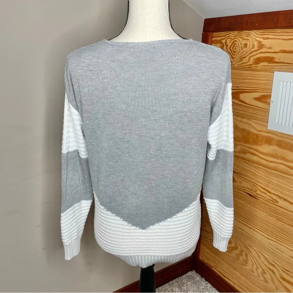Unbranded White Grey Colorblock Crewneck Oversize Knit Long Sleeve Sweater Small Gray - Image 3