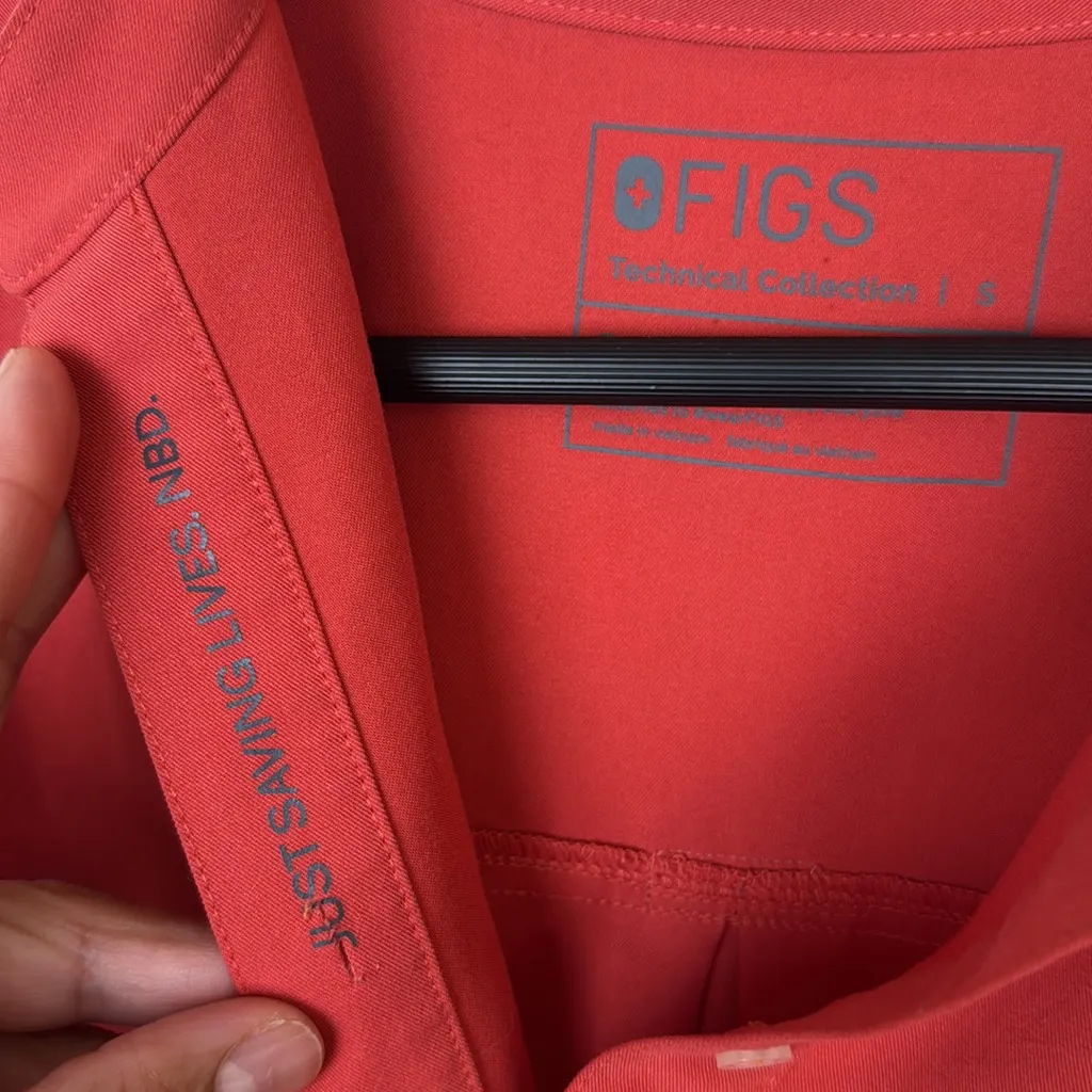 FIGS  Coral Button-Up Top sz s - Image 3