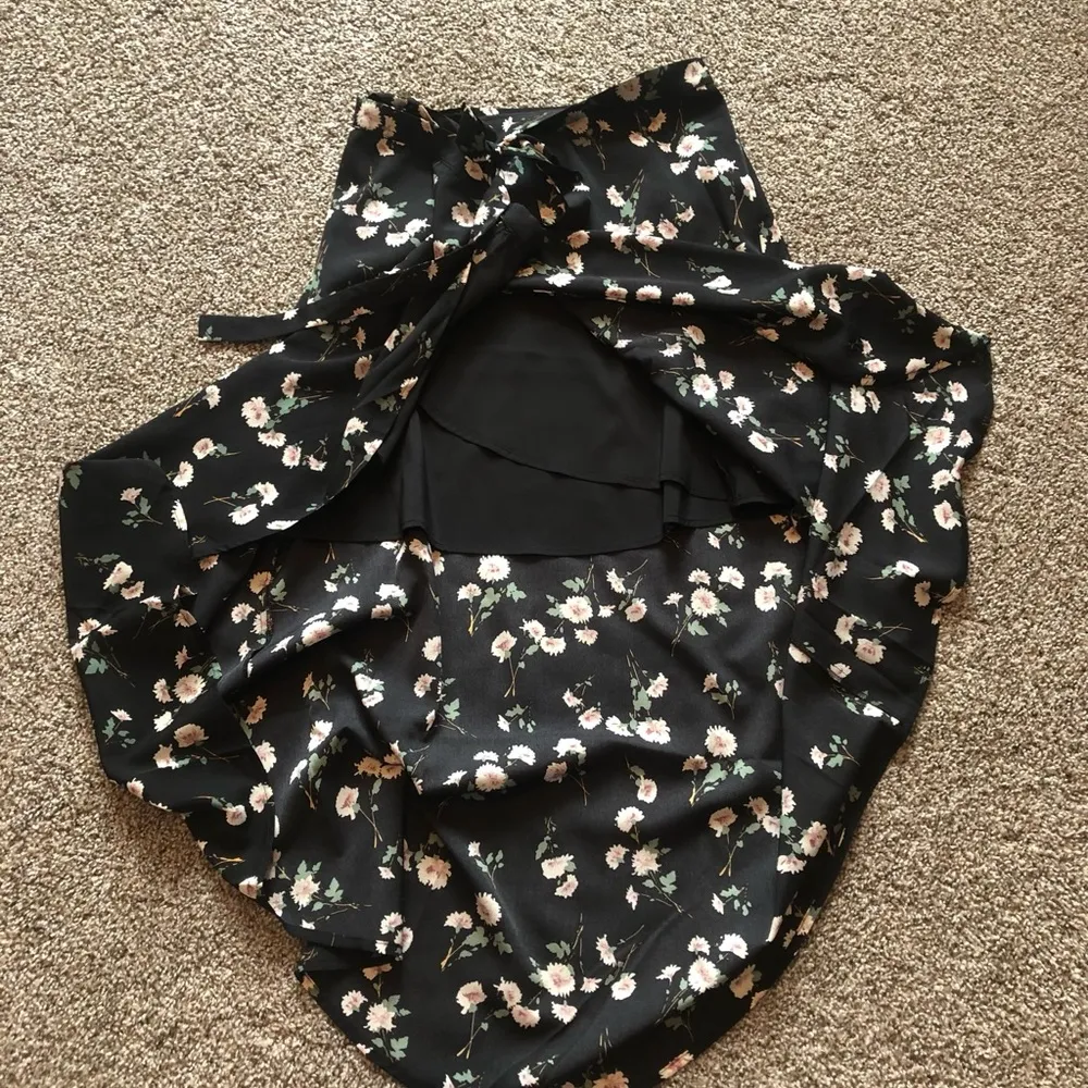 NWT SUGA LIPS WRAP HIGH LOW MAXI SKIRT, lined - Image 4