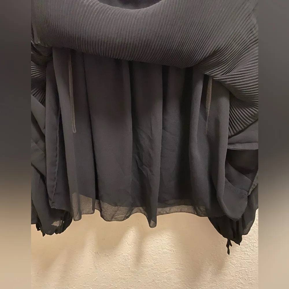 Aritzia Wilfred Black Talence Chiffon Off The Shoulder Blouse Size Small - Image 7