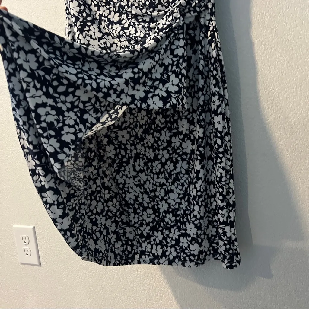 LAUREN Ralph Lauren Navy White Floral Stretch Jersey Knit V Neck Faux Wrap Dress - Image 9