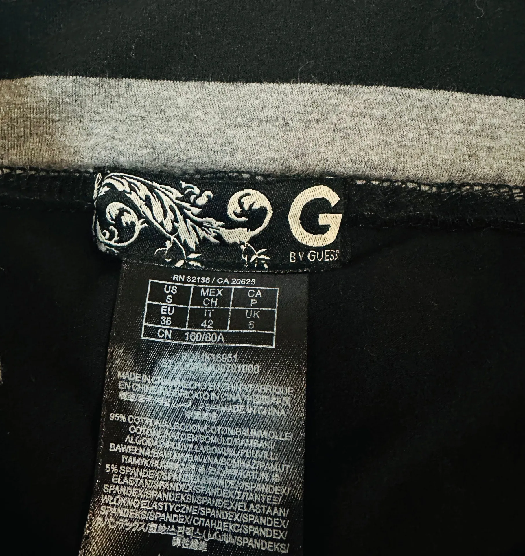 leggings black logo size S good condition - Image 4