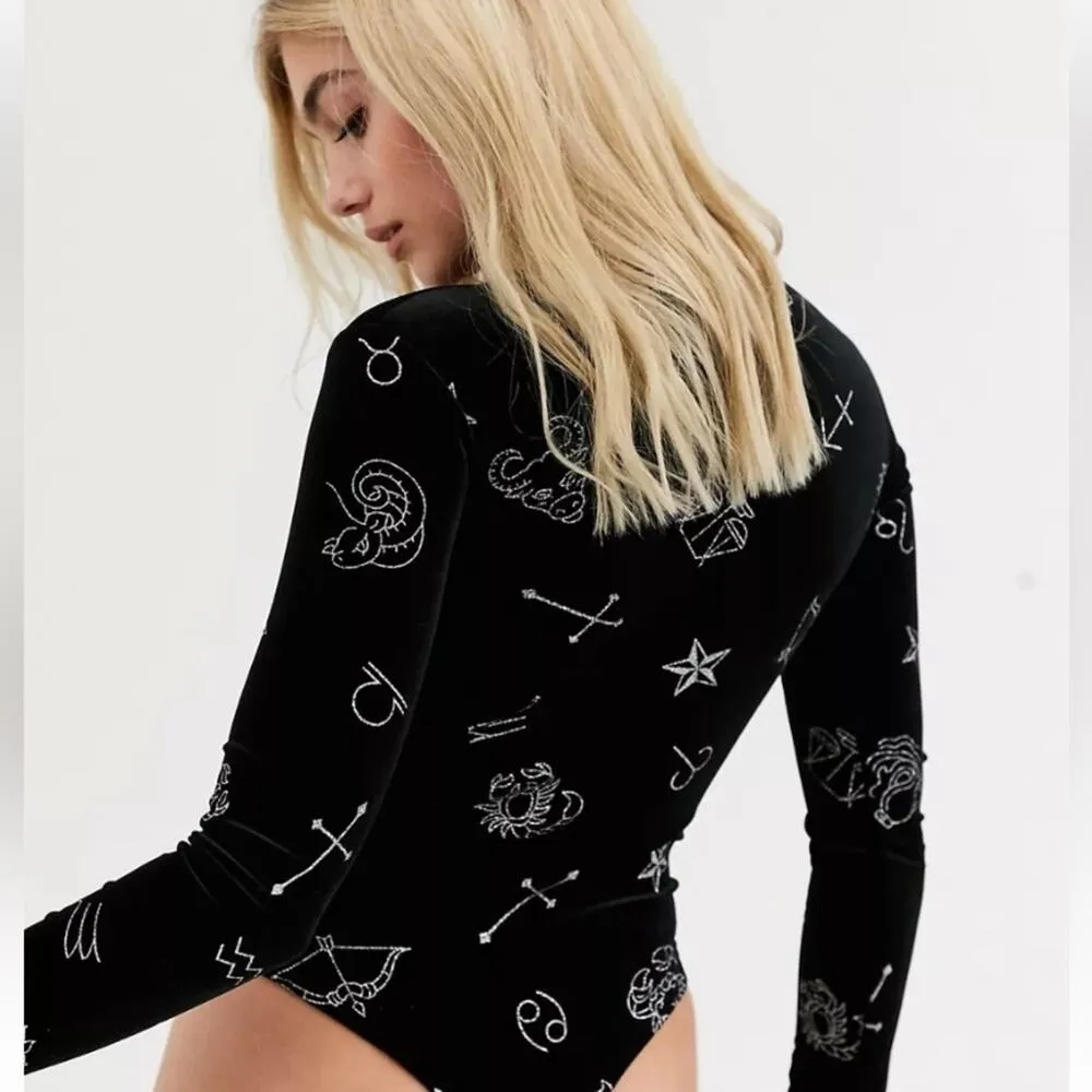 Motel Black Velvet Astrology Silver Glitter Stretchy Bodysuit size large - Image 3