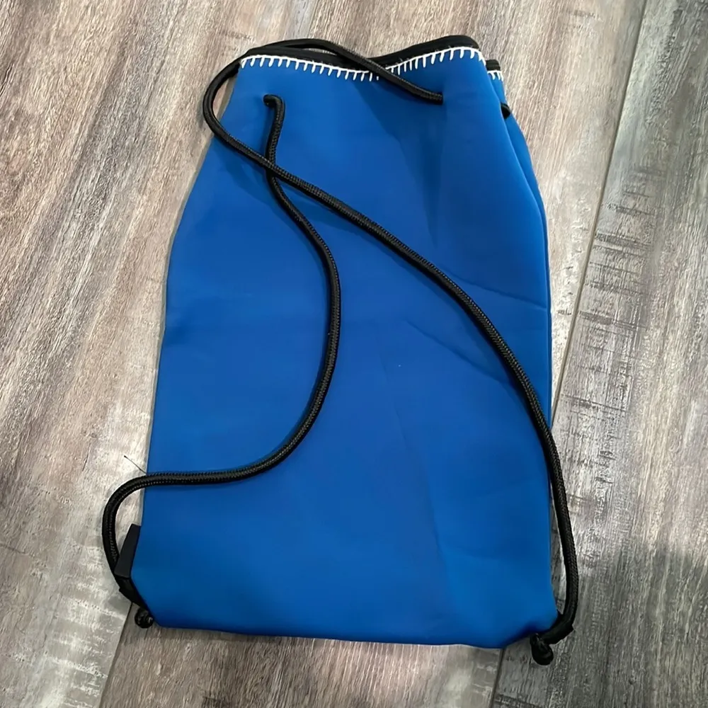 Triangl Blue Drawstring Neoprene Backpack Bag - Image 2