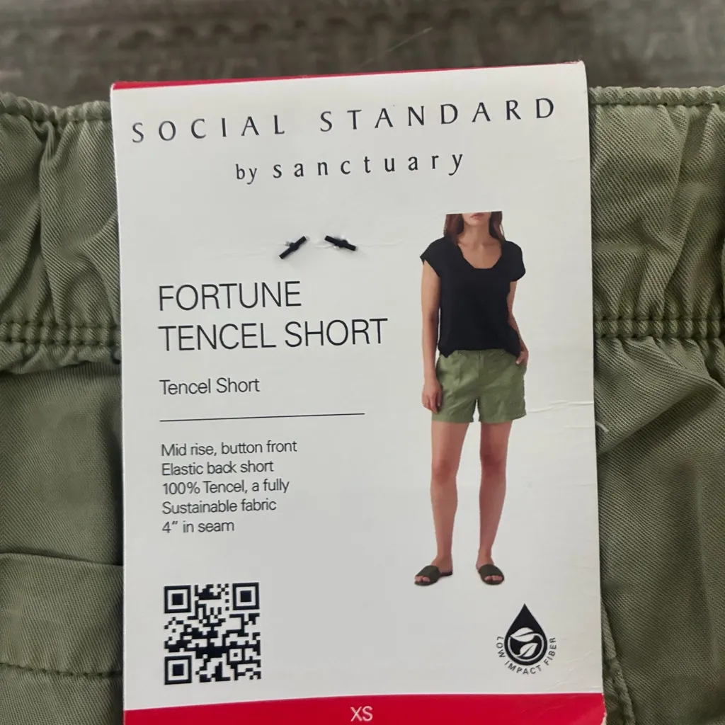 Sanctuary Sage Green Women's Cargo Shorts - Image 3