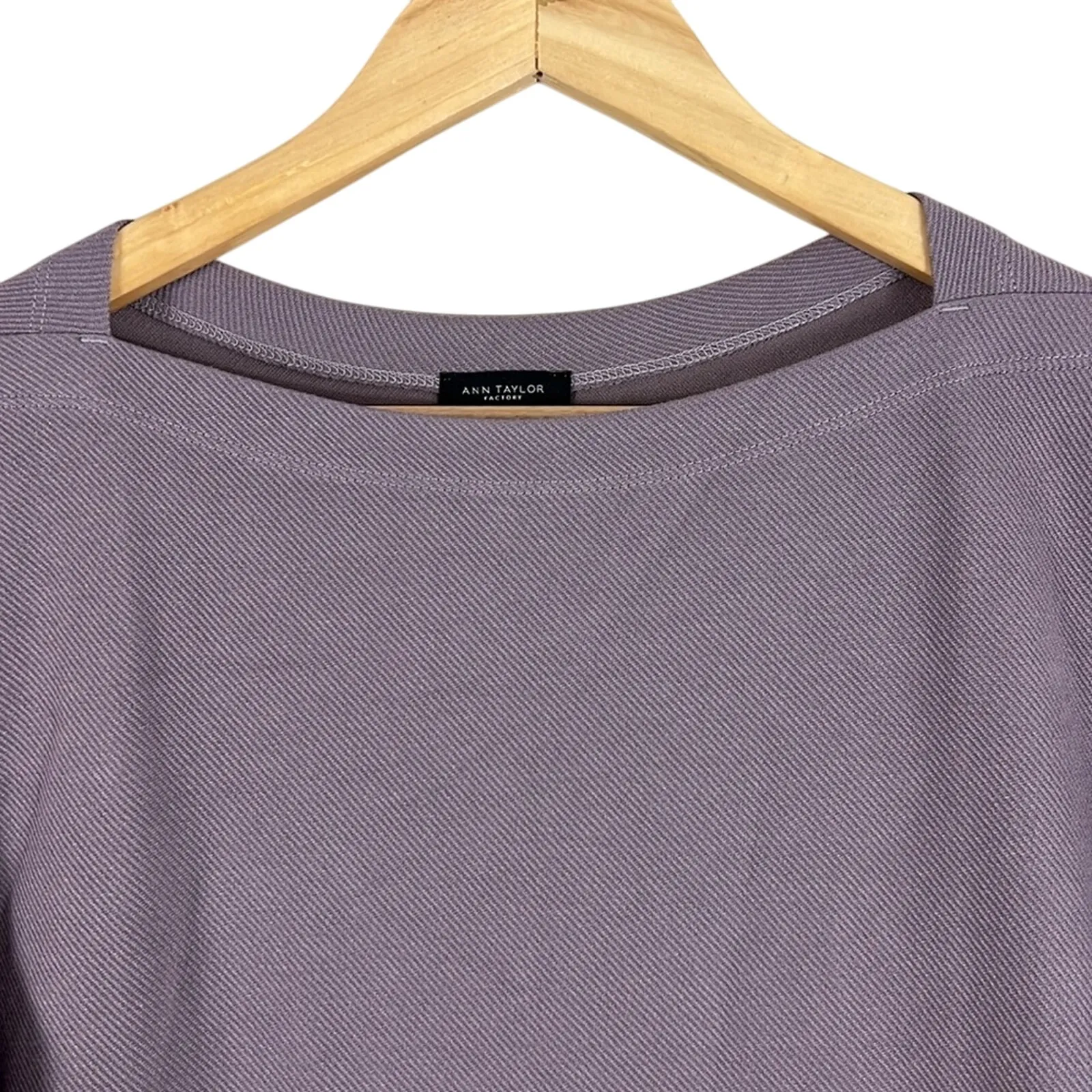 Ann Taylor Blouse Womens M Purple Boat Neck 3/4 Sleeve Knit Quiet Luxury Modest - Image 2