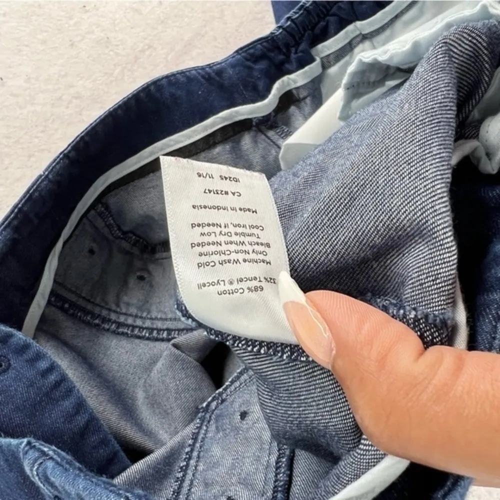 Talbots Petite Dark Wash Sailor Button Waist Crop Pant‎ - Image 9