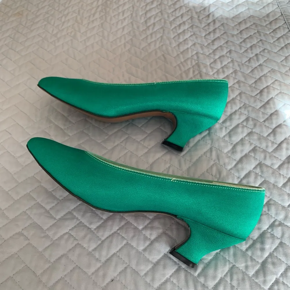 Emerald Green Kitten Heels Size 5.5 - Image 8