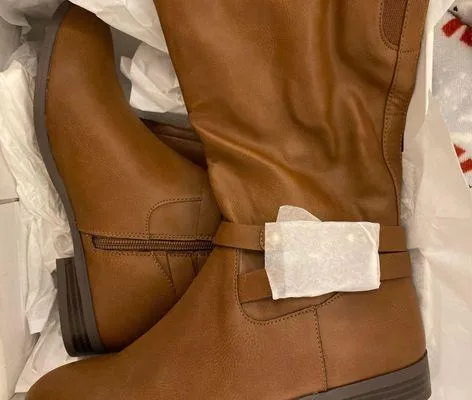 Macy's Boots - Image 2