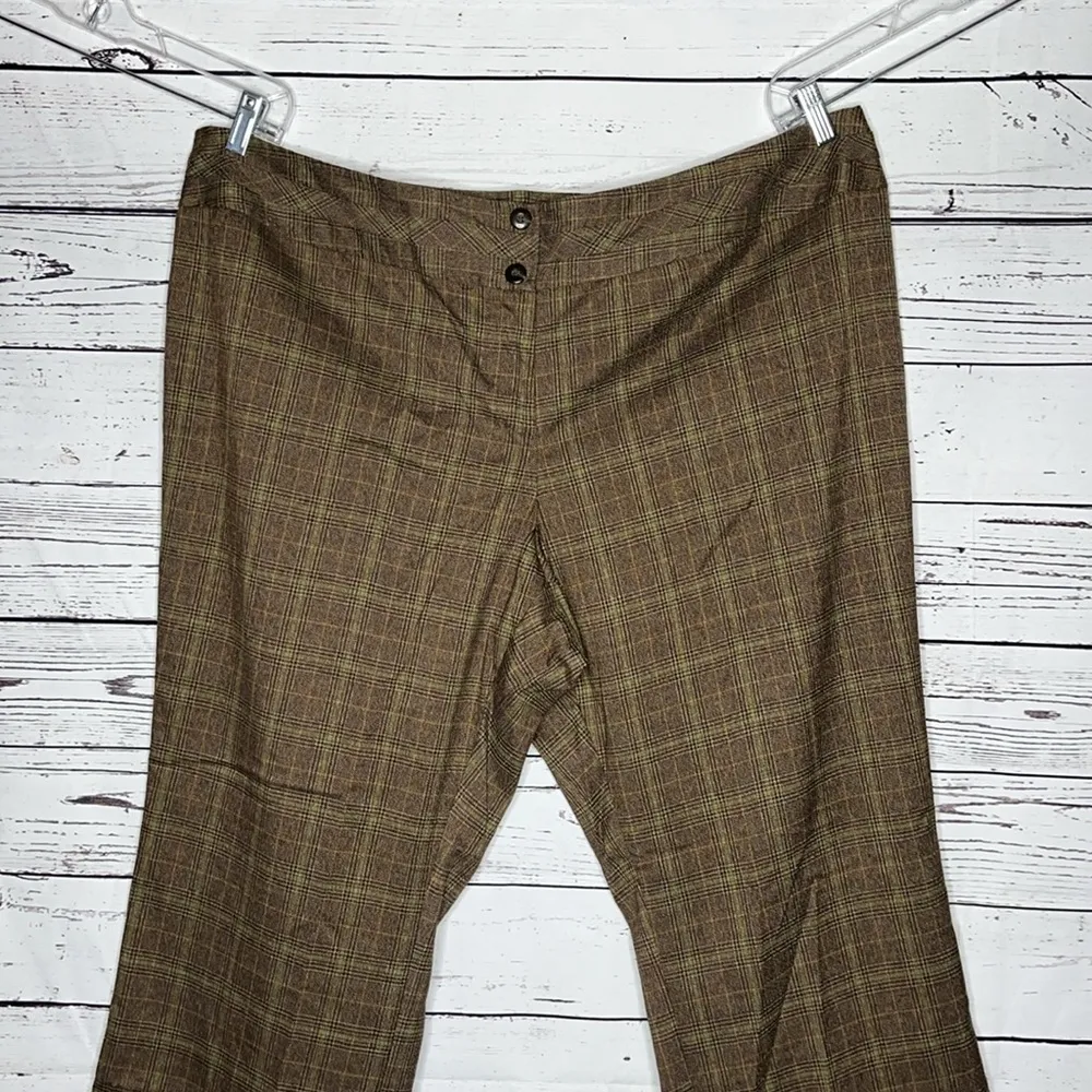 Fashion Bug NWT Size 26W Average Brown & Green Plaid Trouser Dress Pants - Image 2