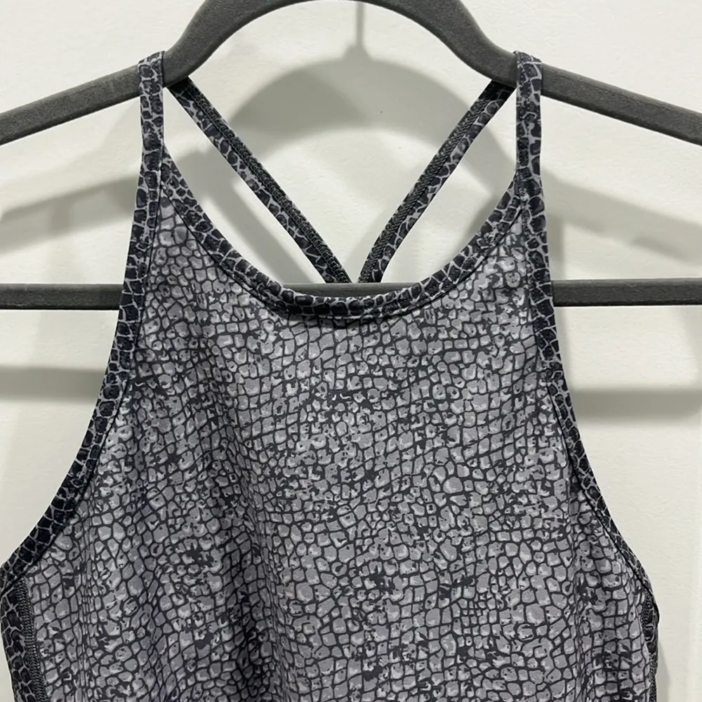 Summersalt The High Neck Midi Sports Bra Tank in Snake Print Gray Sz 14 - Image 3
