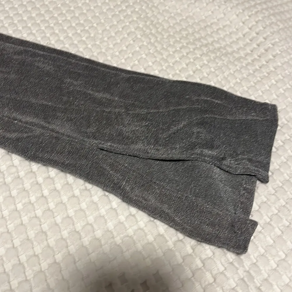 Topshop | Cold Shoulder Bow Top Gunmetal Shimmer Size 2 - Image 2