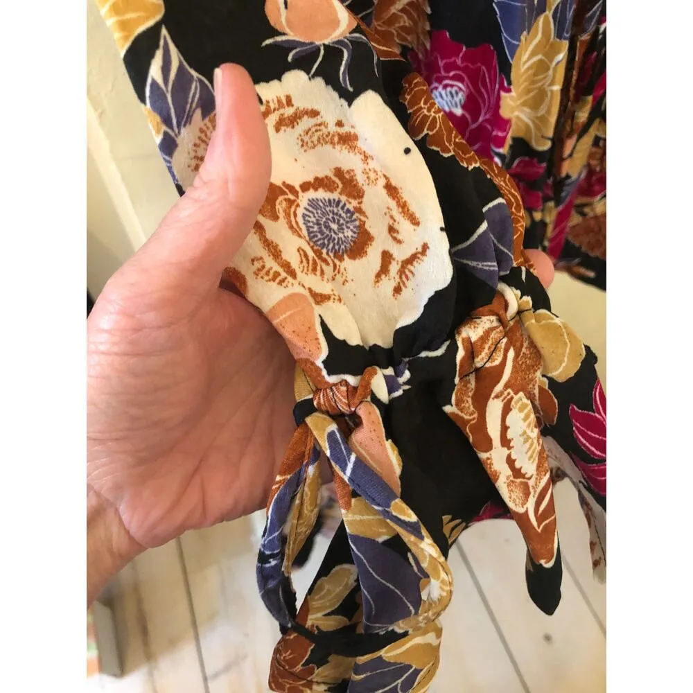 Band of Gypsies Band of the Free NWT Black Berry Floral Hi-Lo Wrap Maxi Dress S - Image 4