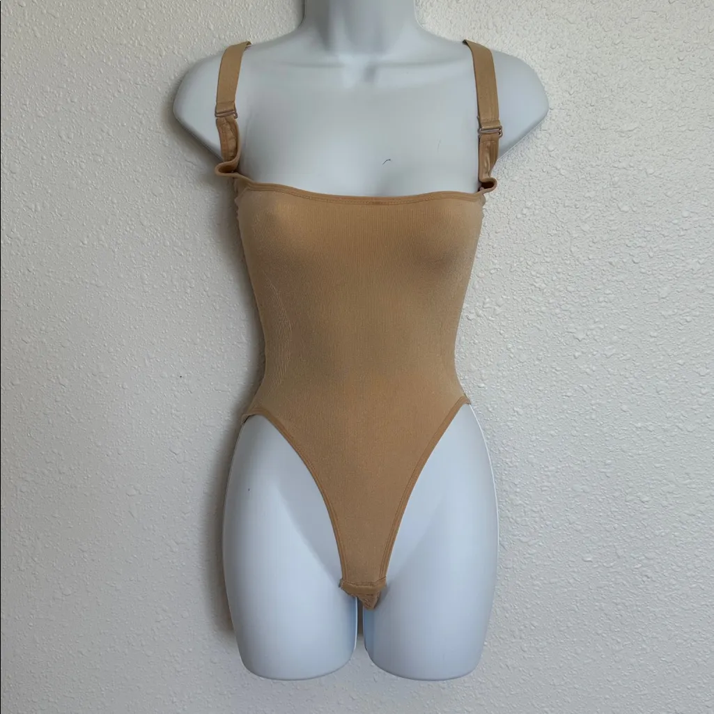 Under Where Tan Bodysuit Size Medium - Image 5