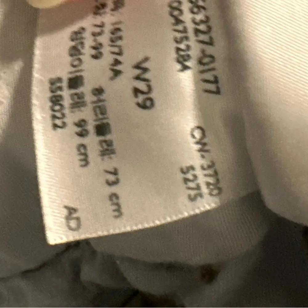 LEVI'S 501 High Rise Womens Denim Shorts Distressed Festival Sz 29 - Image 4