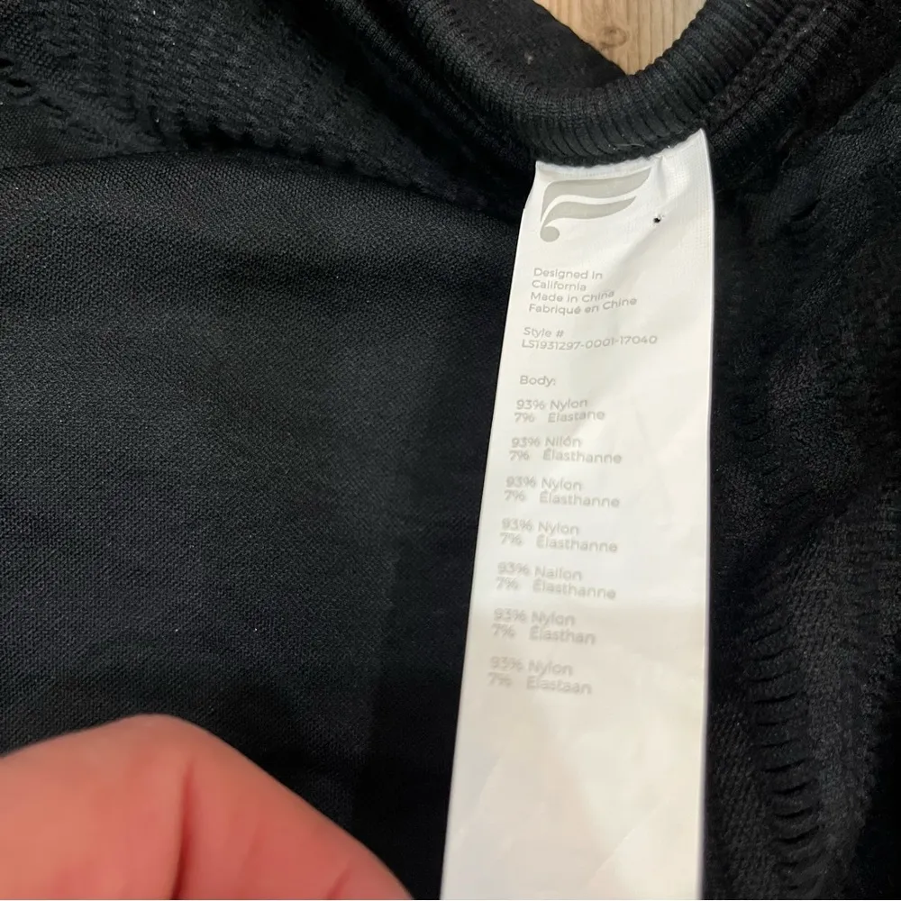 Fabletics Jaymee Mesh active Crop Top black size Medium - Image 9