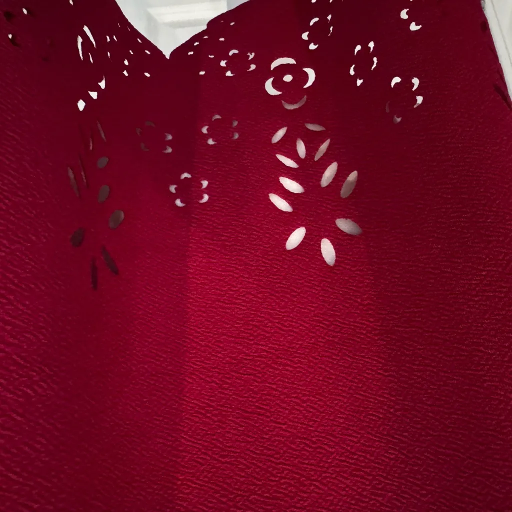 Red Laser Cut Scallop Hem Bell Sleeve Top 3XL Holiday Party Casual Festive Chic Size 3X - Image 4