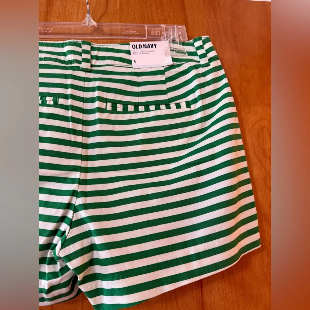 Old Navy Green White Striped Shorts Horizontal Stripes Summer Women’s NWT Size 4 - Image 8