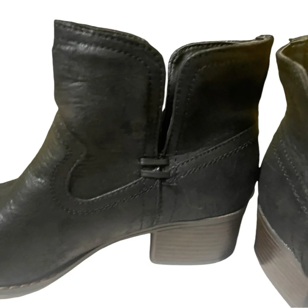 True Craft Booties W8 NWOT - Image 9