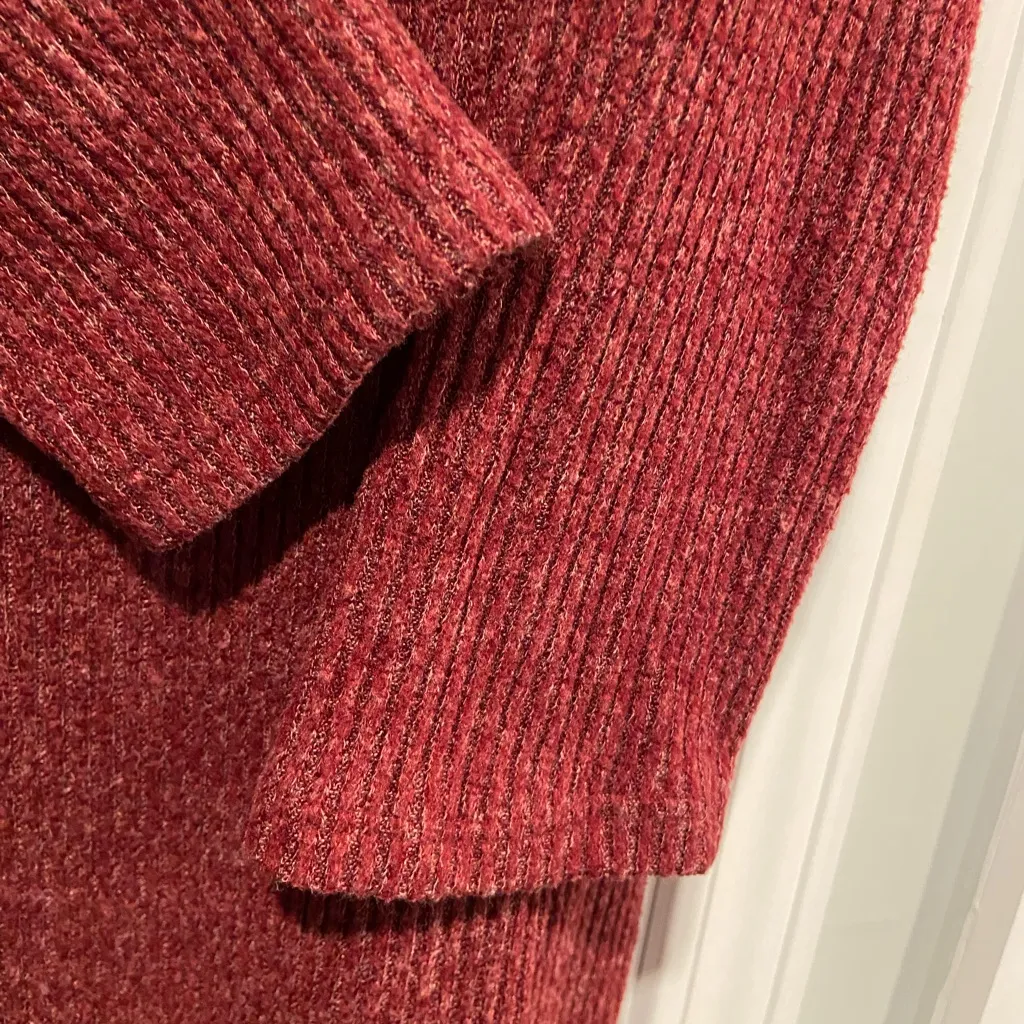 Hemish USA Size M Burgundy Ribbed Knit Long Sleeve Henley Mini Dress Wood Button Red Size M - Image 4