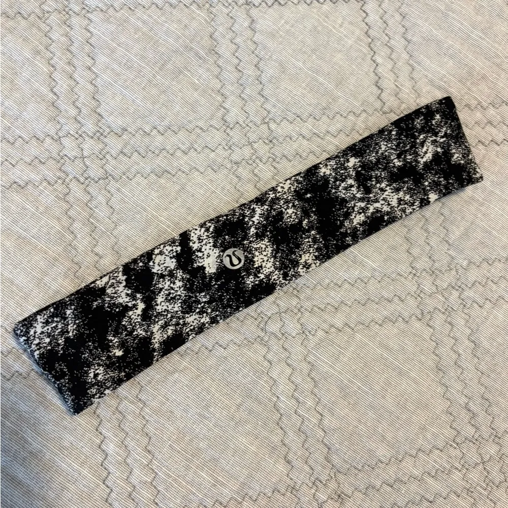 Lululemon Luxtreme Training Headband - Image 2