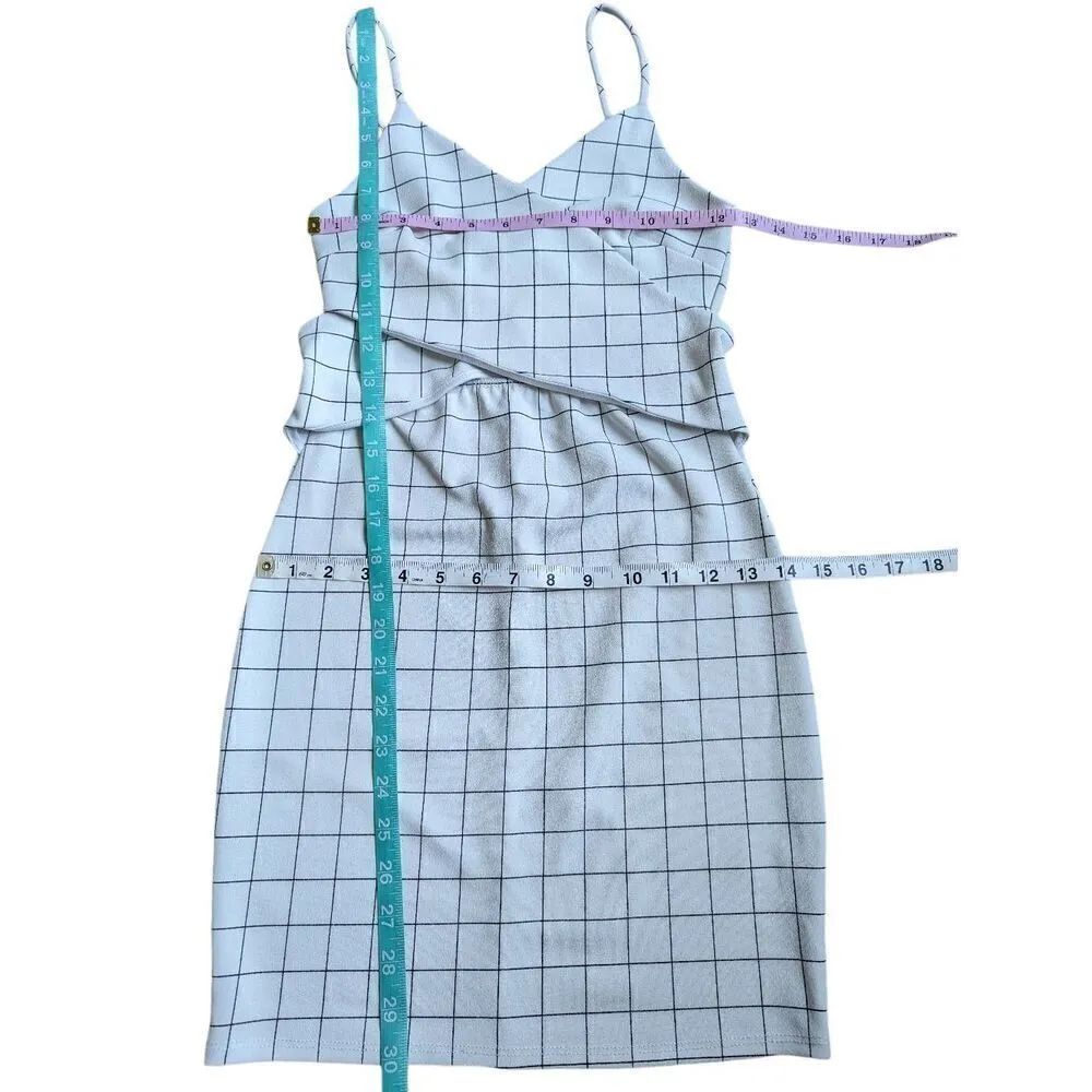 Blue Blush checkered print mini dress size Small - Image 2