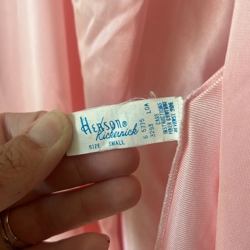 Elegant vintage Retro Pink Nightgown ♠️ - Image 6