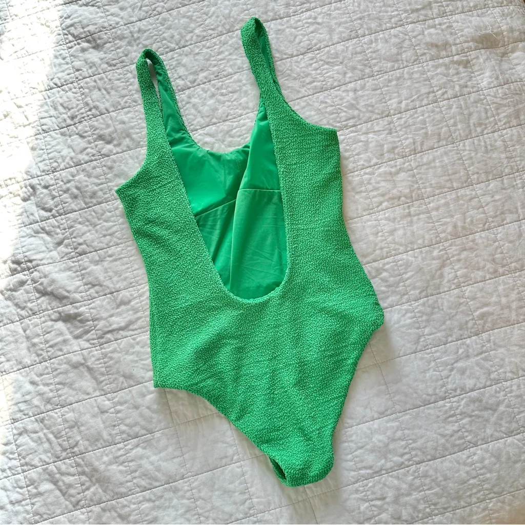 It's Now Cool Backless One - Image 2