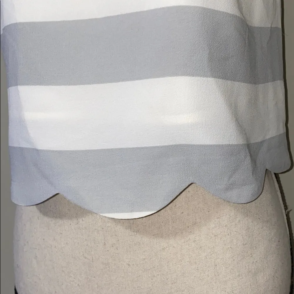 Living Doll junior sz medium cropped scalloped edge Grey and Ivory striped tank - Image 5