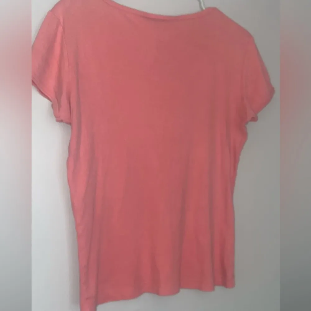 The Limited pink Woman's shirt size medium - Image 3