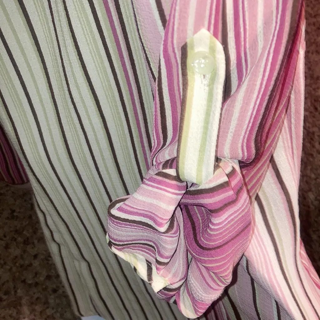Emma & James a Liz Claiborne Company Striped Button Down Shirt Size Medium Pink - Image 7