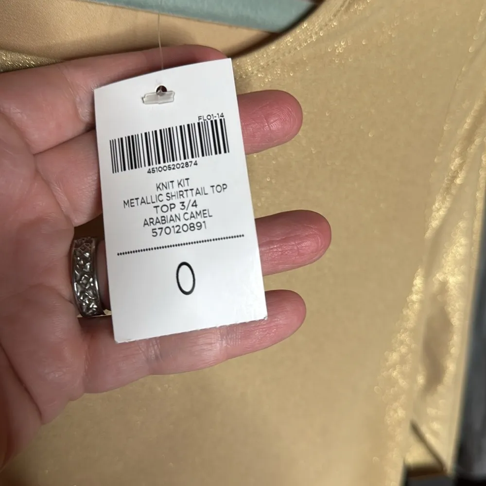 NWT Chico's Knit Kit Metallic Shirttail Top 3/4 Sleeve Arabian Camel Size Small - Image 8