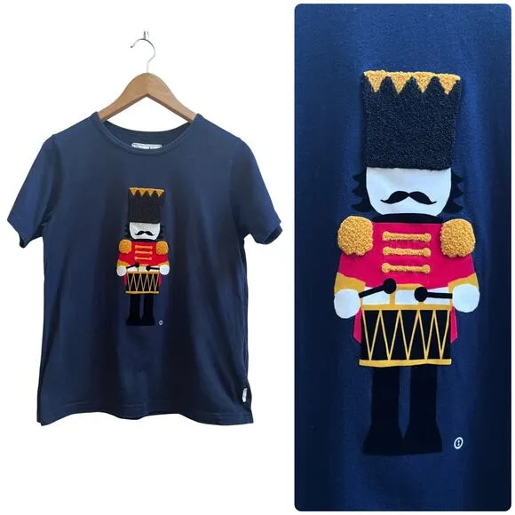 Chocoolate Blue Felt Appliqué Embroidered Regal Nutcracker Tee Size Medium - Image 2