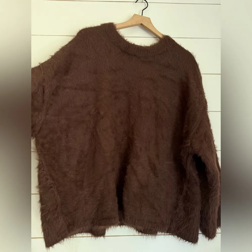 Free People Harrison Bunny Fuzzy Oversized Crew Chocolate Brown NWOT Size L - Image 5