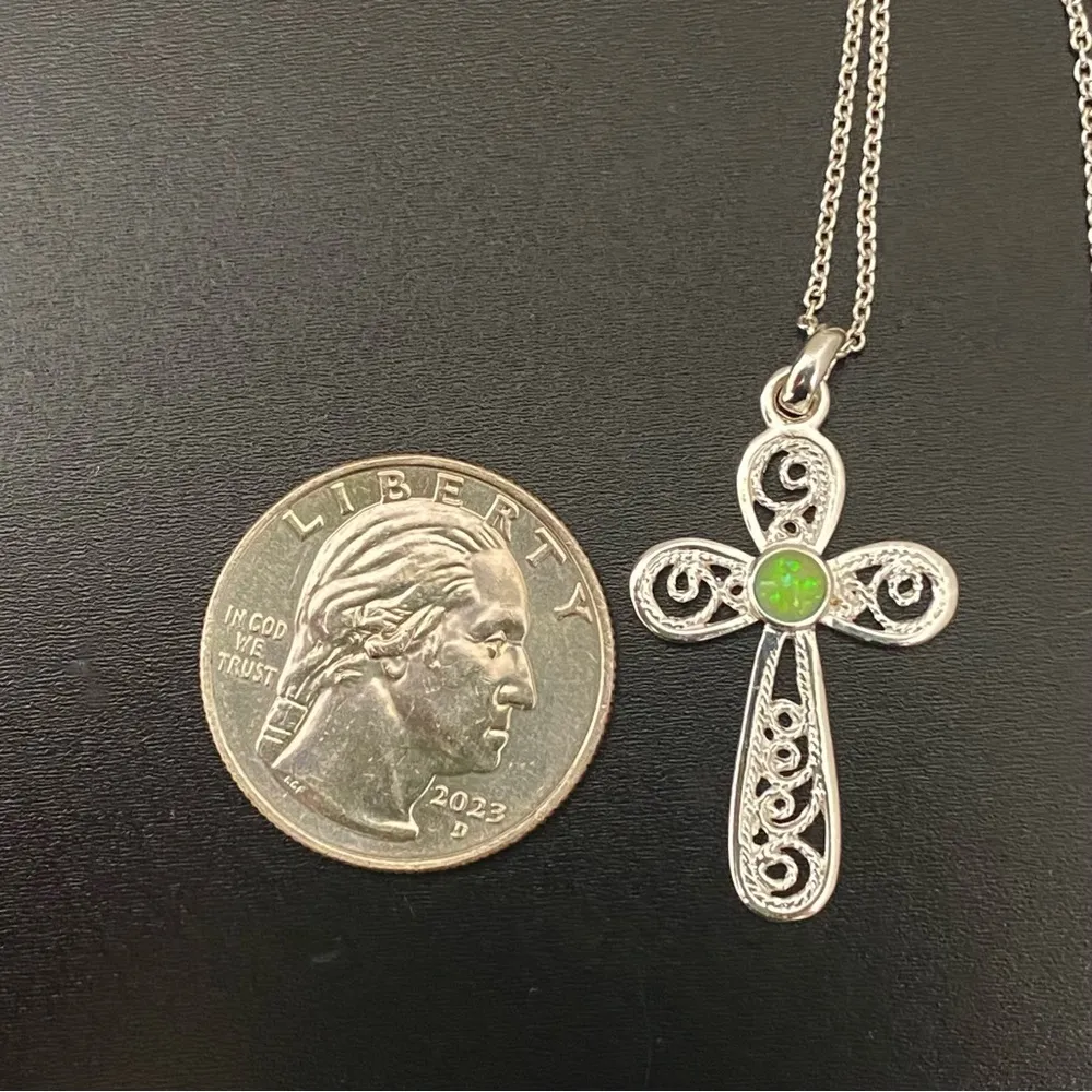Sterling Silver 925 Signed Green Opal Cross Pendant 18” Necklace 3g. - Image 10