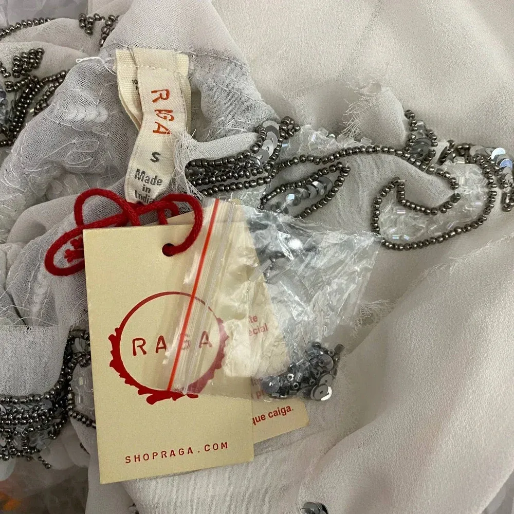 RAGA White‎ Sheer Silver Sequin Beaded Dress - Image 10