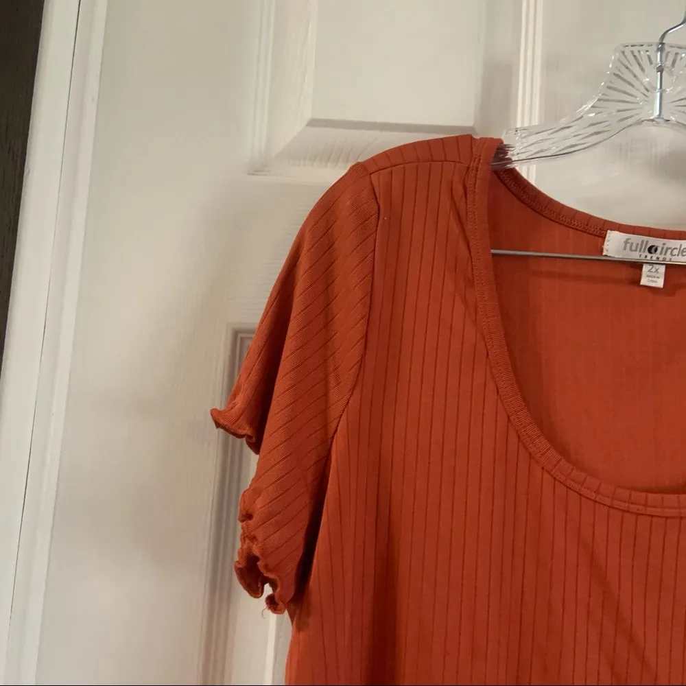 Full Circle Trends  Orange Scoop Neck Tee size 2X - Image 4