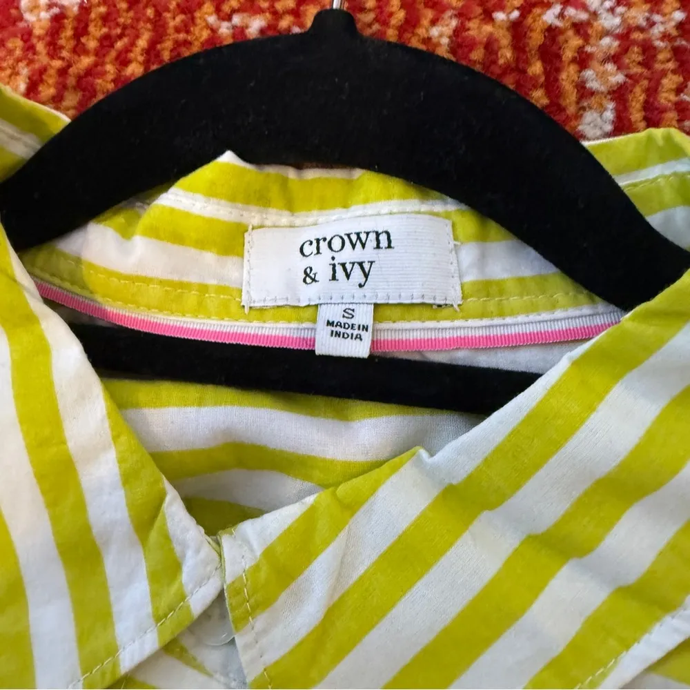 Crown & Ivy Green and White Long Sleeve Button Down Shirt - Image 4