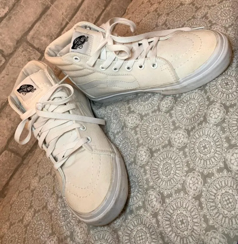 Vans women’s high top - Image 2