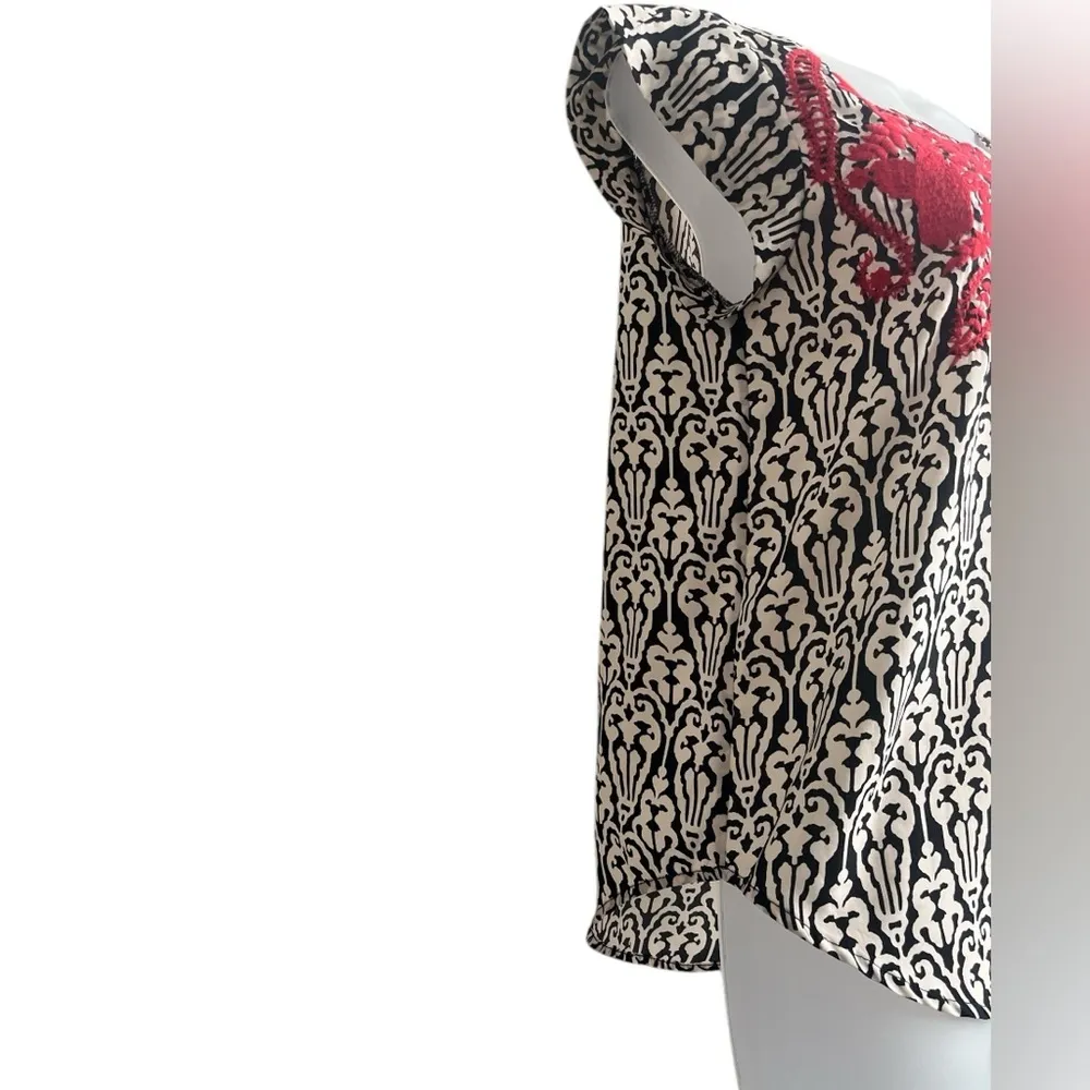 THML Ladies Beige and Black Embroidered Short Sleeve Blouse Size Small - Image 4