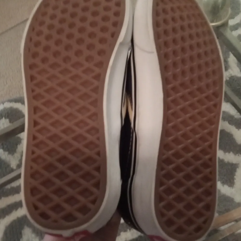 Vans Colaboration with The Simpsons size 4 youth or 5.5 women - Image 5