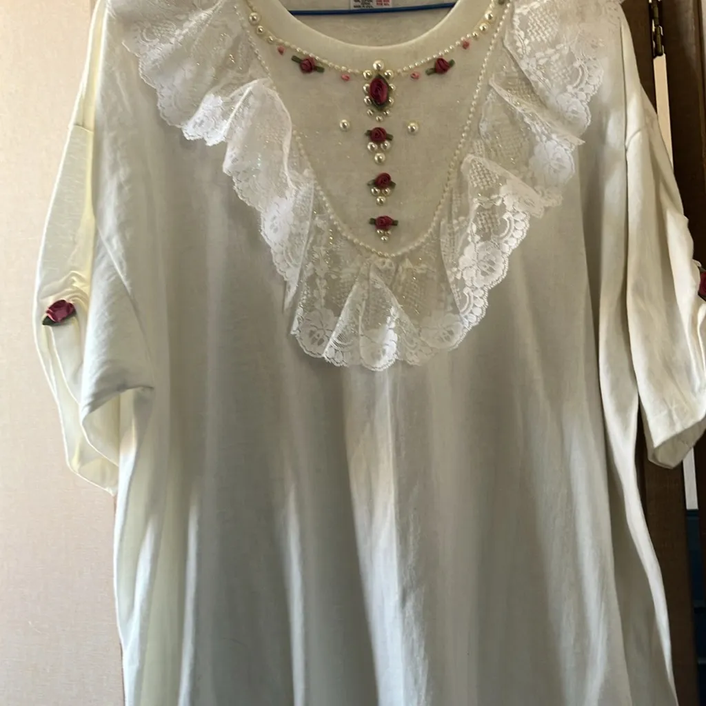 FINAL MARKDOWN Decorative White swimsuit coverup osfm - Image 4