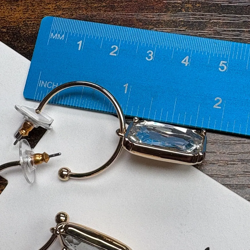 Express Gold aEarrings with Crystal Elegance - Image 6