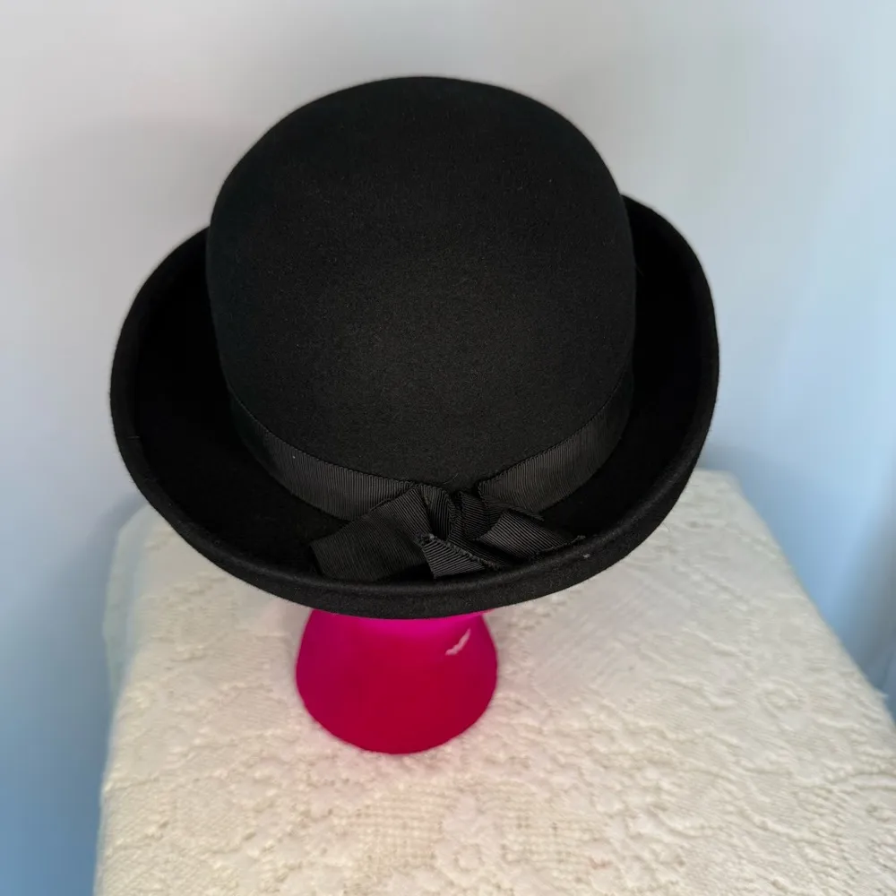 Vintage Dobbs Elfin Black Bowler Hat - Image 3