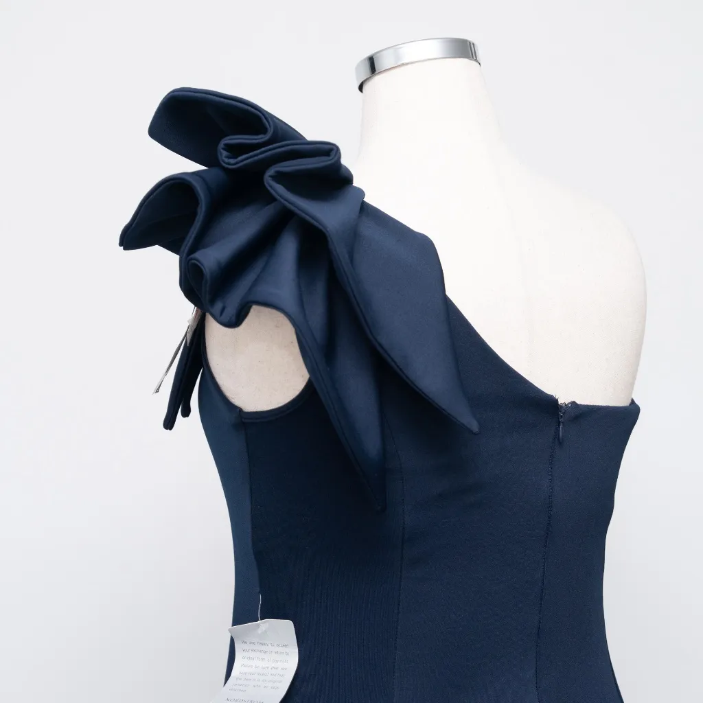 Betsy & Adam - "Daisy" Long Scuba Crepe One Shoulder Dress - Image 14