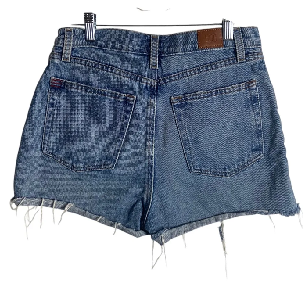 BDG Urban Outfitters Size 28 Girlfriend High Rise Jean Shorts Distressed Studs - Image 3